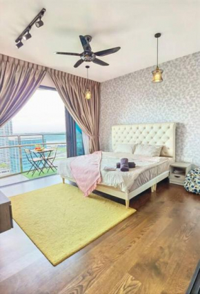 1519 Almas Suites SeaView Sunrise Netflix By STAY